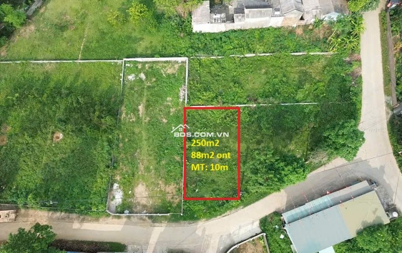 Nhỉnh 2 tỷ! Sở hữu lô đất 250m2, mặt tiền 10m, trục chính Cư Yên, khu dân cư đông đúc, tiềm năng tăng giá trị cao