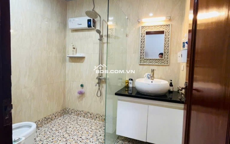 Siêu ngon rẻChỉ 50tr/m2 - CC trung tâm Thanh Xuân - Căn góc - DT 210m- TK: 4PN - 4VS - SĐCC - Hàng xóm Cao Xà Lá - Nguyễn Trãi- Gía quanh 10T