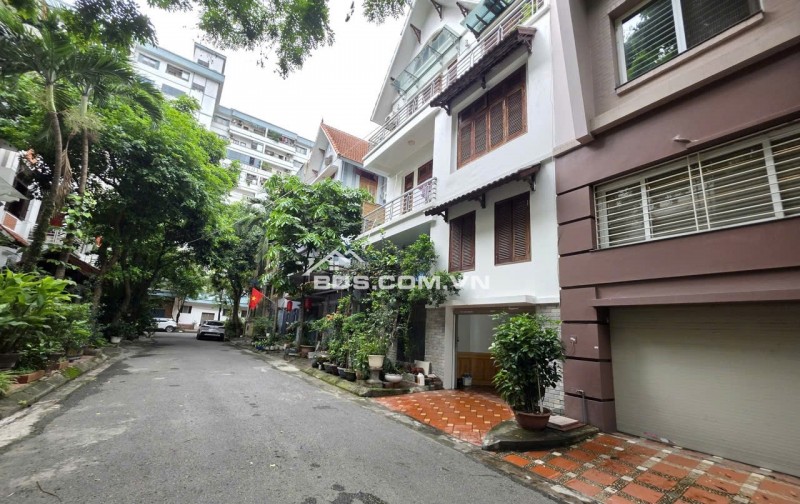 Bán Biệt thự Khu đô Thị Mỹ Đình I, 100m2 mặt tiền 8m , 4 ngủ 38 tỷ.