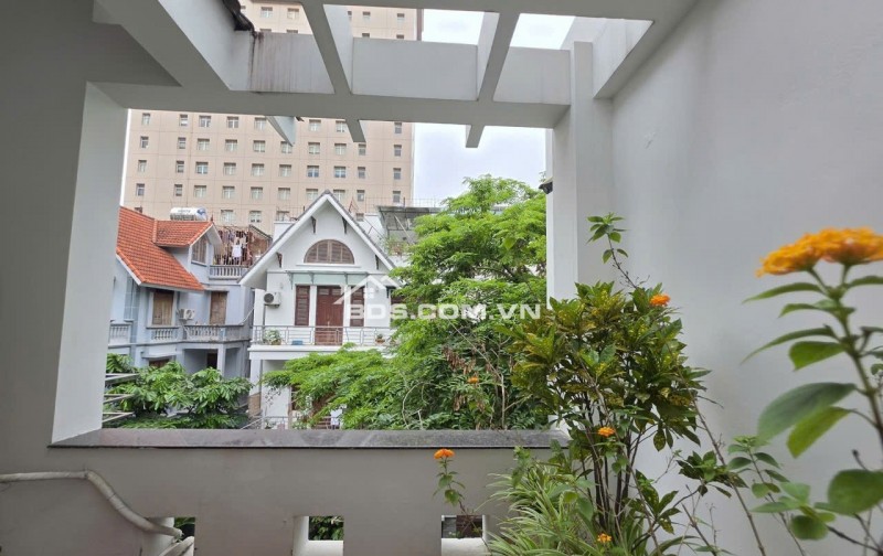 Bán Biệt thự Khu đô Thị Mỹ Đình I, 100m2 mặt tiền 8m , 4 ngủ 38 tỷ.
