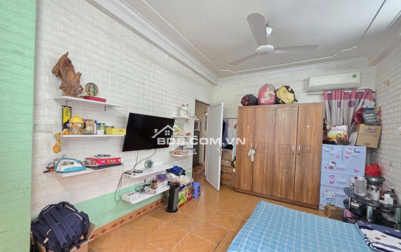 Bán nhà Đình Thôn – Mỹ Đình 37m2 cách phố 30m,  8.8 tỷ.
