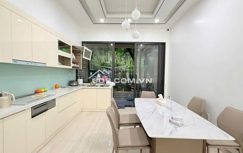 Nhà tái định cư 4 tầng xây mới, đường xá đồng bộ không khí trong lành