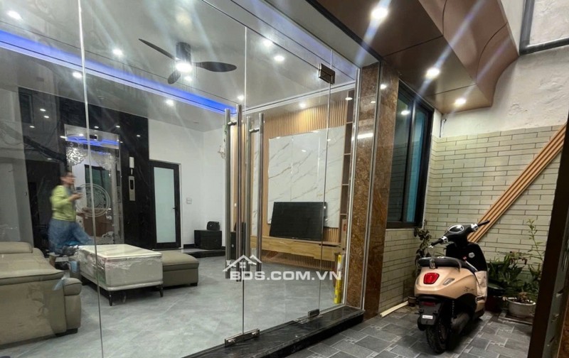  Bán nhà mới đẹp phố Tôn Đức Thắng, Đống Đa – 50m², 7 tầng, thang máy