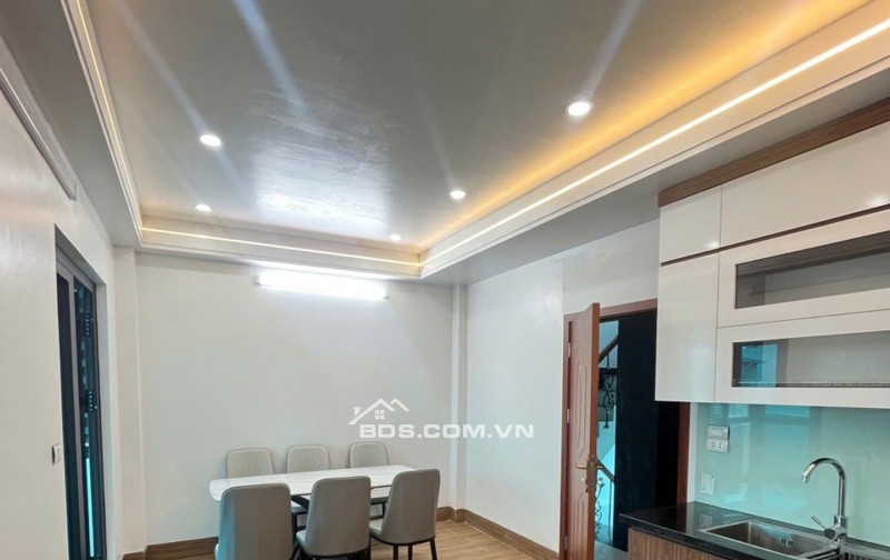  Bán nhà mới đẹp phố Tôn Đức Thắng, Đống Đa – 50m², 7 tầng, thang máy