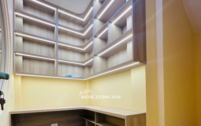  Bán nhà mới đẹp phố Tôn Đức Thắng, Đống Đa – 50m², 7 tầng, thang máy