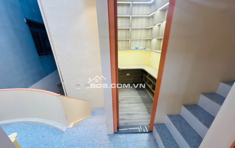  Bán nhà mới đẹp phố Tôn Đức Thắng, Đống Đa – 50m², 7 tầng, thang máy
