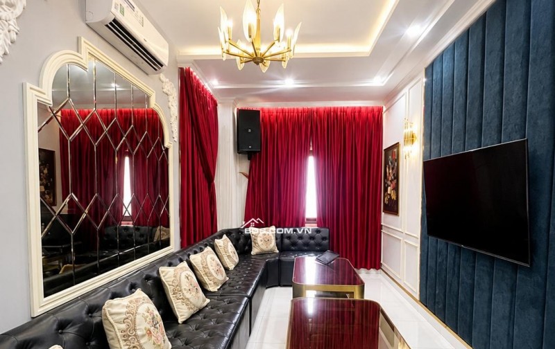BÁN NHÀ 4 TẦNG CÓ KARAOKE, NHÀ BÈ – GIÁ 7,9 TỶ CÒN BỚT