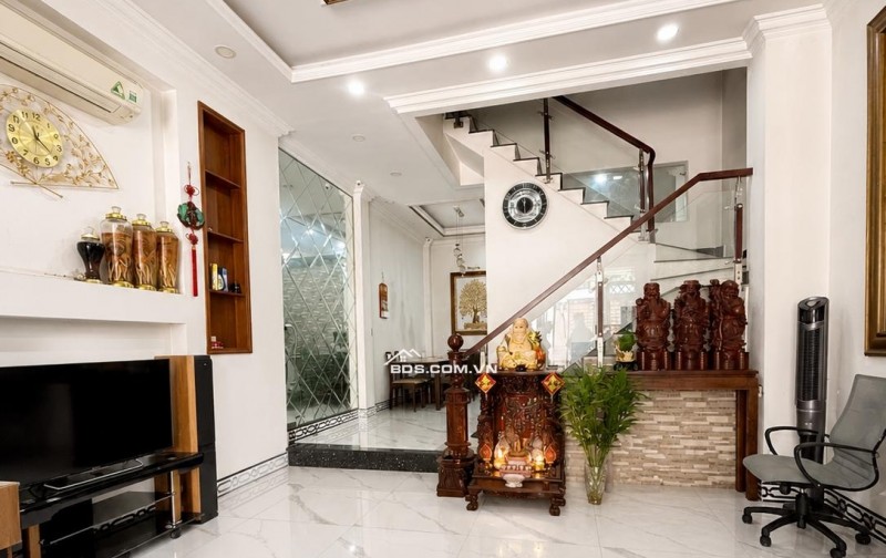 BÁN NHÀ Q7 – LÝ PHỤC MAN – HẺM XE HƠI 6M – SHR HOÀN CÔNG – 12.8 TỶ