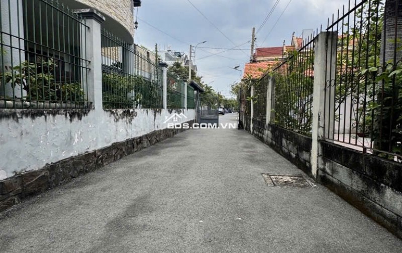 BIỆT THỰ SÂN VƯỜN 313M2 - CHỢ XUÂN THỚI THƯỢNG - FULL NỘI THẤT - 8TỶ960TR LH:0369571337.