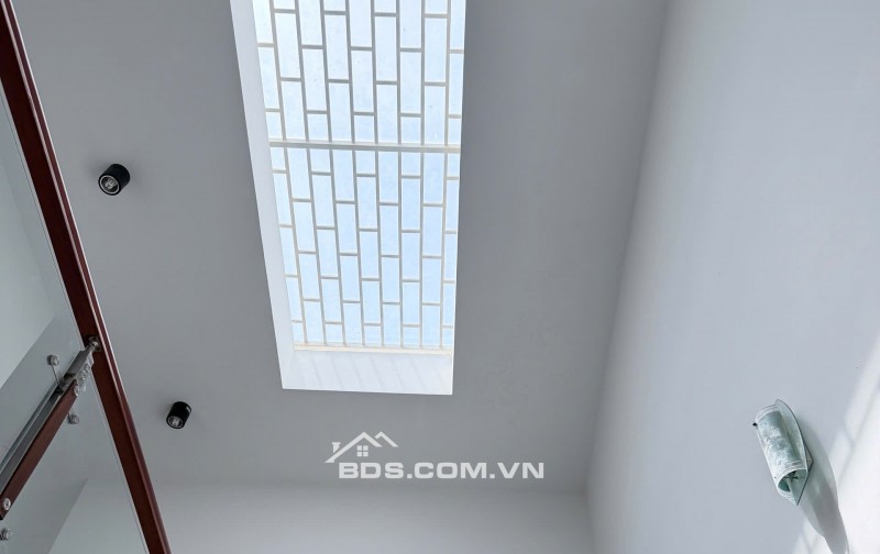 Nhà 3 tầng kề góc khu đô thị Vĩnh Điềm Trung giá tốt