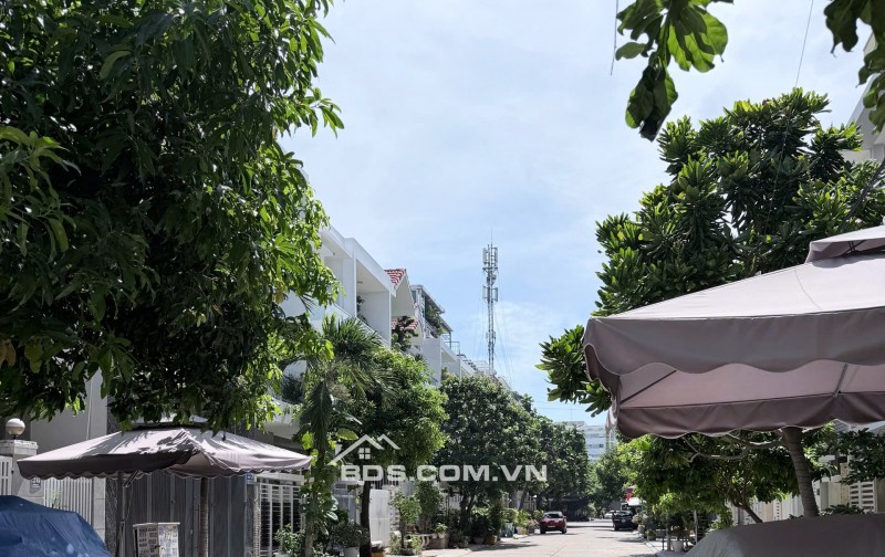Nhà 3 tầng kề góc khu đô thị Vĩnh Điềm Trung giá tốt