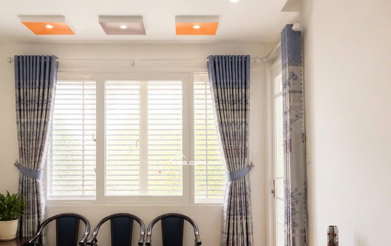 Nhà 3 tầng kề góc khu đô thị Vĩnh Điềm Trung giá tốt
