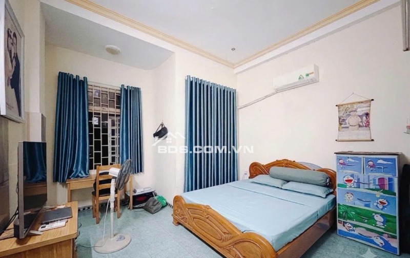 NHANH MỚI KỊP-DIỆN TÍCH TO -HUỲNH TẤN PHÁT Q7- ĐƯỜNG 8M- 9 TỶ8