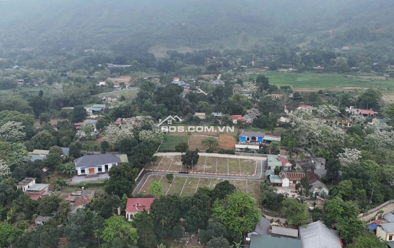 Bán đất phân lô đẹp 2 mặt đường tại Lương Sơn, Hòa Bình diện tích từ 100m2 đến 200m2
