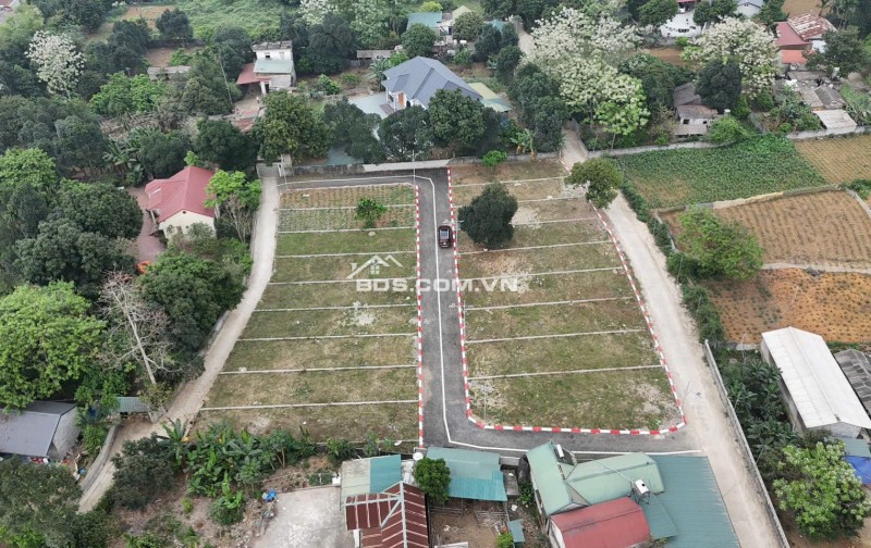 Bán đất phân lô đẹp 2 mặt đường tại Lương Sơn, Hòa Bình diện tích từ 100m2 đến 200m2
