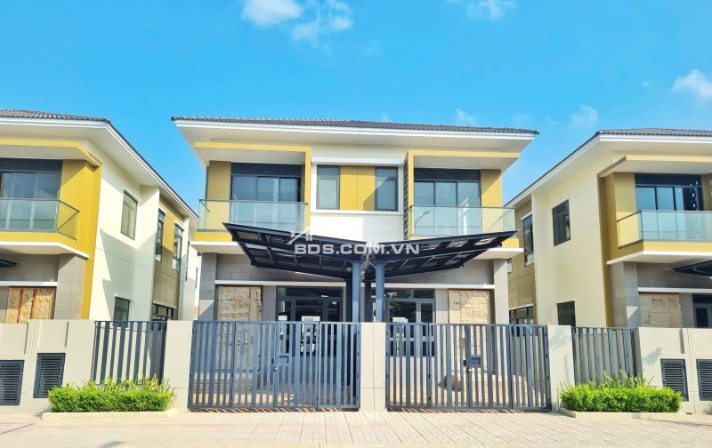 CHỈ 6.8 TỶ CÓ NGAY CĂN BIỆT THỰ 250M2 VIEW SUỐI TRONG KCN VSIP 2, LH:0937995558.