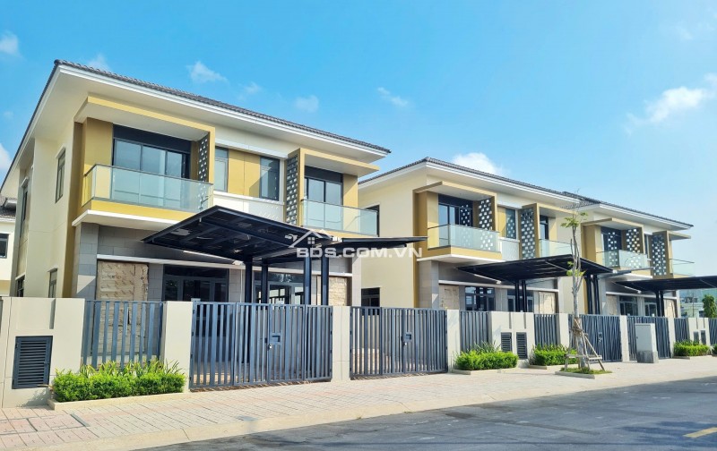 CHỈ 6.8 TỶ CÓ NGAY CĂN BIỆT THỰ 250M2 VIEW SUỐI TRONG KCN VSIP 2, LH:0937995558.