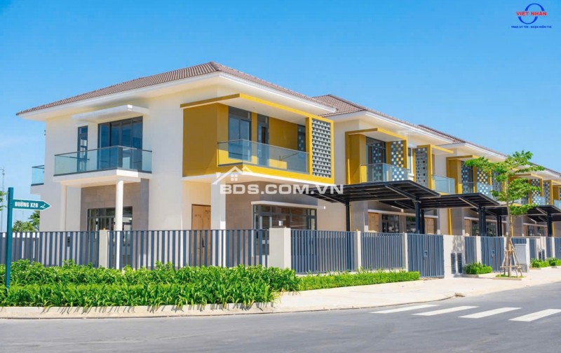 CHỈ 6.8 TỶ CÓ NGAY CĂN BIỆT THỰ 250M2 VIEW SUỐI TRONG KCN VSIP 2, LH:0937995558.