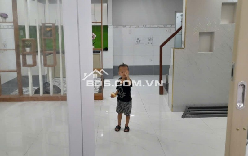 BÁN NHÀ PHƯỜNG BÌNH TIÊN, HỒ CHÍ MINH 40MV SHR CHỈ 4 TỶ. LH:0933627201