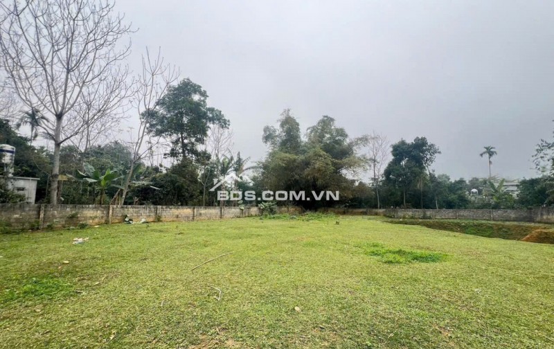 CẦN BÁN MẢNH ĐẤT 1420M VUÔNG VẮN ,KHÔNG GIAN THOÁNG ĐÃNG