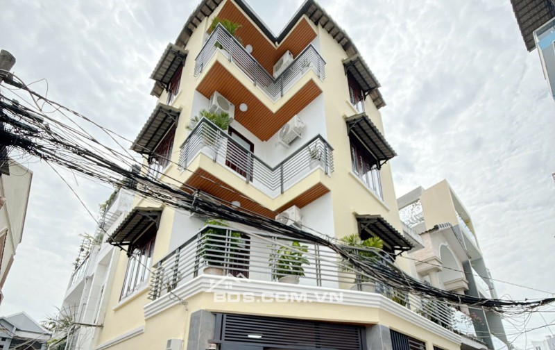 NHÀ GÓC 2 MẶT TIỀN – VỊ TRÍ SIÊU ĐẸP – 9.6 TỶ - HH 1% NHỜ ACE GIỚI THIỆU. LH:0938288389.