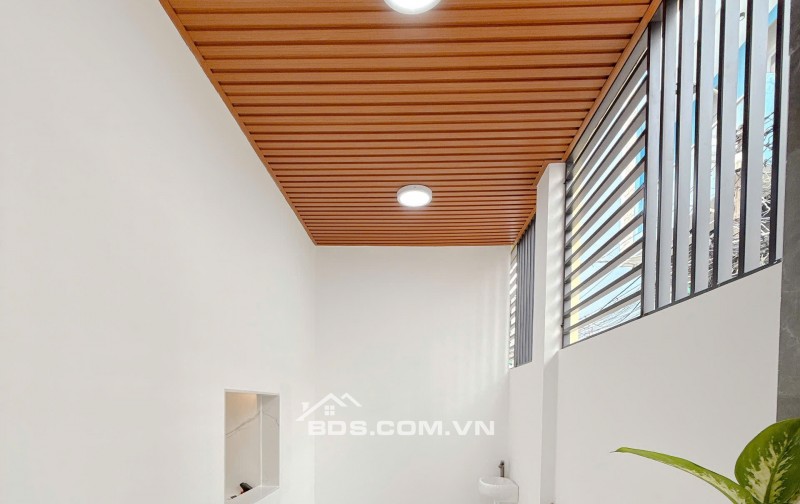 NHÀ GÓC 2 MẶT TIỀN – VỊ TRÍ SIÊU ĐẸP – 9.6 TỶ - HH 1% NHỜ ACE GIỚI THIỆU. LH:0938288389.