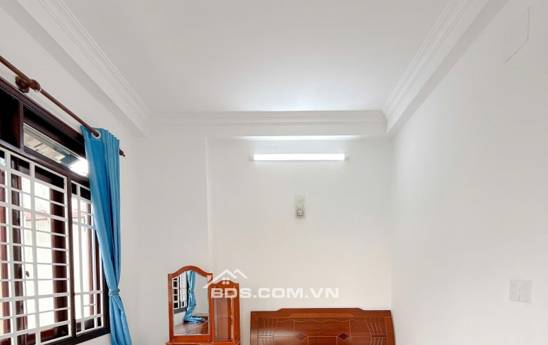 NHÀ GÓC 2 MẶT TIỀN – VỊ TRÍ SIÊU ĐẸP – 9.6 TỶ - HH 1% NHỜ ACE GIỚI THIỆU. LH:0938288389.