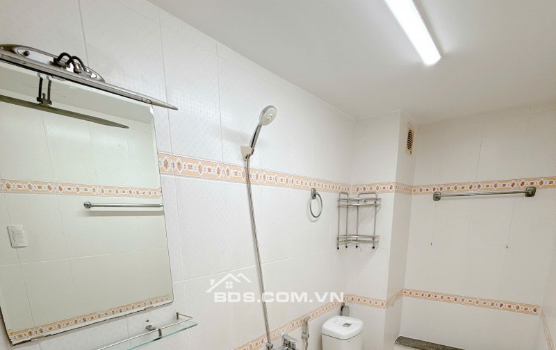 NHÀ GÓC 2 MẶT TIỀN – VỊ TRÍ SIÊU ĐẸP – 9.6 TỶ - HH 1% NHỜ ACE GIỚI THIỆU. LH:0938288389.