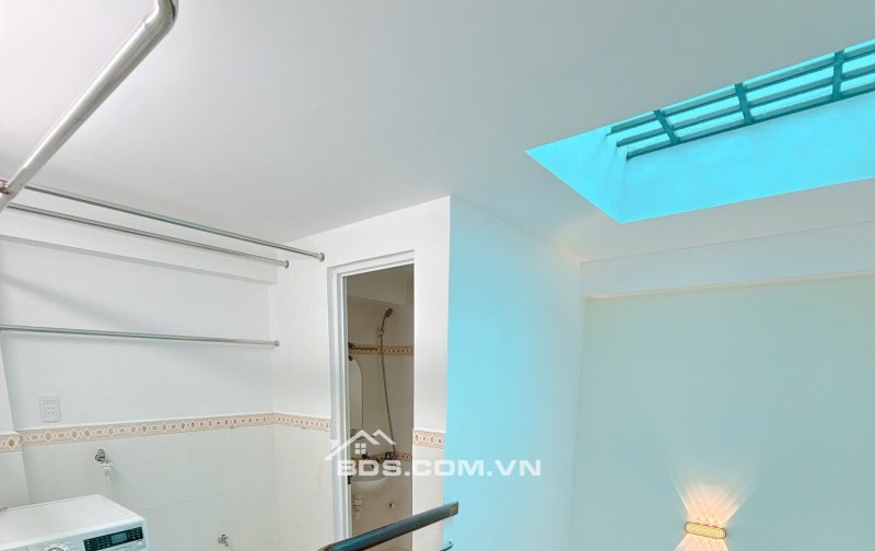 NHÀ GÓC 2 MẶT TIỀN – VỊ TRÍ SIÊU ĐẸP – 9.6 TỶ - HH 1% NHỜ ACE GIỚI THIỆU. LH:0938288389.