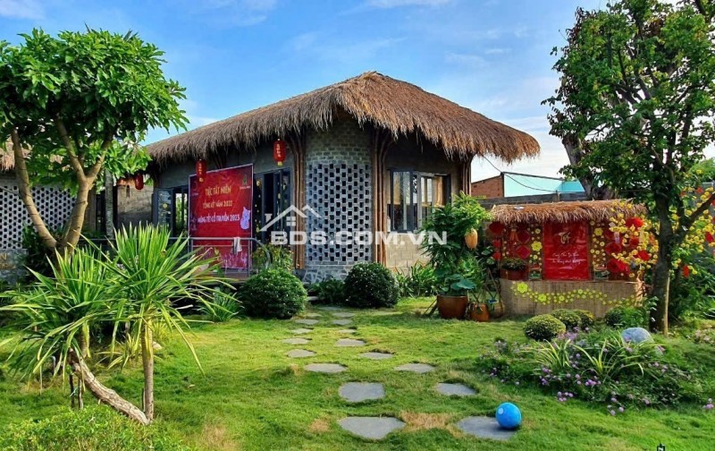 BÁN NHÀ VƯỜN NGHỈ DƯỠNG MẶT TIỀN LONG CHIẾN – 877M² – GIÁ CHỈ 8.5 TỶ