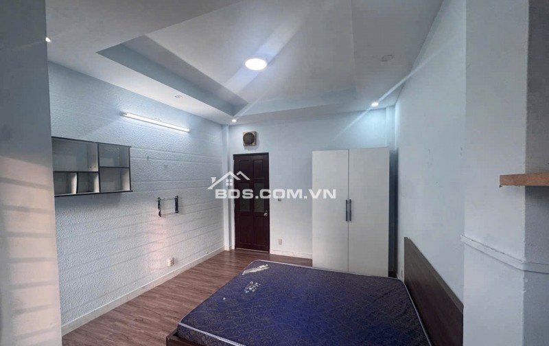 CHO THUÊ PHÒNG TRỌ MẶT TIỀN ĐƯỜNG ĐẶNG CHẤT P2 Q8. LH:0949757339