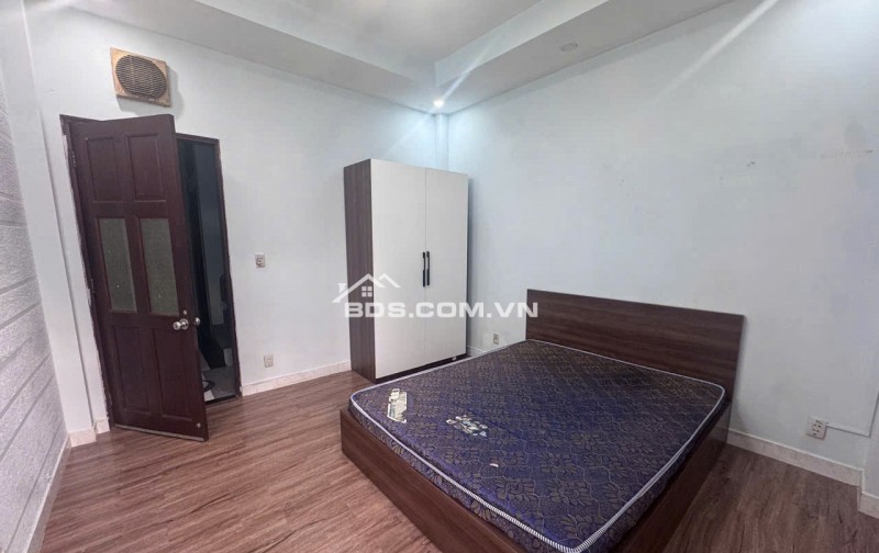 CHO THUÊ PHÒNG TRỌ MẶT TIỀN ĐƯỜNG ĐẶNG CHẤT P2 Q8. LH:0949757339