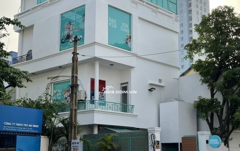 Cho thuê nhà nguyên căn góc 2 mặt tiền Quận 1. 48Bis, Đường Trần Đình Xu, Phường Cầu Ông Lãnh, Hồ Chí Minh