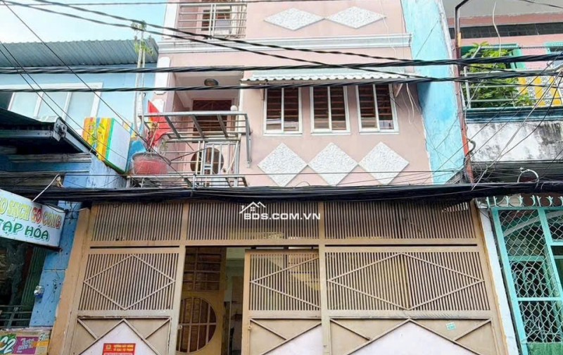 Bán nhà mặt tiền kinh doanh Đoàn Văn Bơ ,p16,q4. Dt:4,3x8,3m – giá 5,25 tỷ