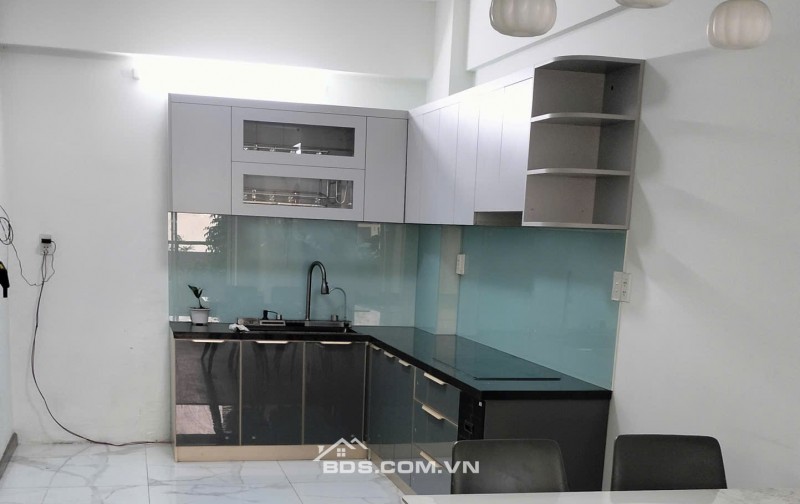 Bán căn hộ khang gia 77m, 2PN,2WC, chưa ra sổ , nhà trống giao ngay, giá 2,330 tỷ
