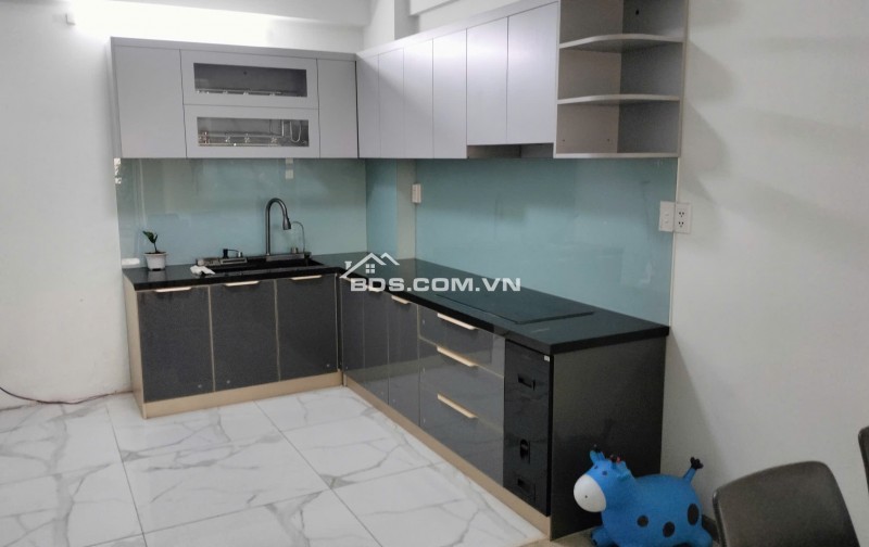 Bán căn hộ khang gia 77m, 2PN,2WC, chưa ra sổ , nhà trống giao ngay, giá 2,330 tỷ