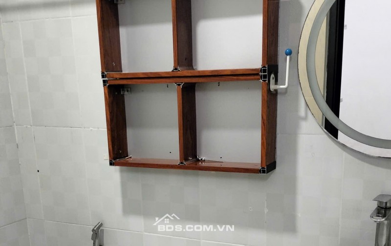 Bán căn hộ khang gia 77m, 2PN,2WC, chưa ra sổ , nhà trống giao ngay, giá 2,330 tỷ