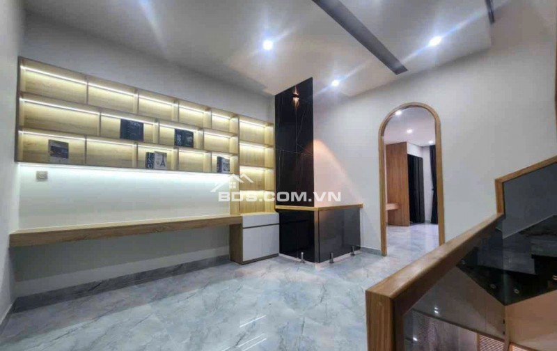 BÁN NHÀ SIÊU ĐẸP ĐƯỜNG THANH LƯƠNG HOÀ XUÂN 100MV 3 TẦNG 4 PHÒNG NGỦ 4 WC.ĐƯỜNG 7,5M LỀ 4 MÉT NHỈNH 9 TỶ
