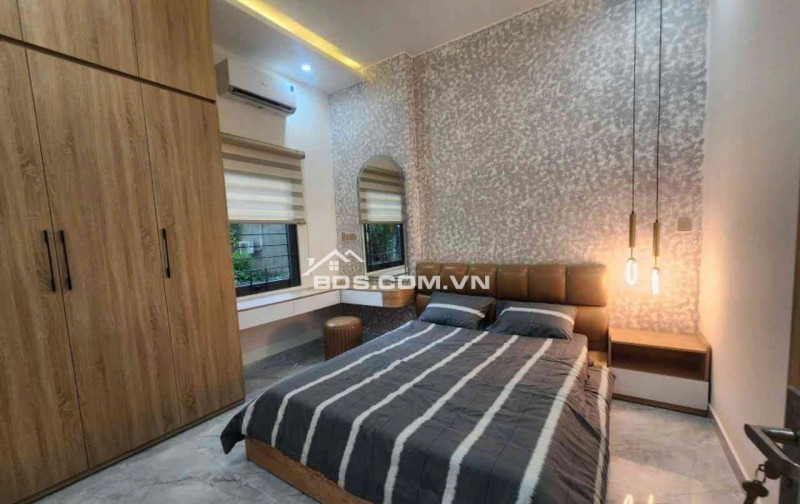 BÁN NHÀ SIÊU ĐẸP ĐƯỜNG THANH LƯƠNG HOÀ XUÂN 100MV 3 TẦNG 4 PHÒNG NGỦ 4 WC.ĐƯỜNG 7,5M LỀ 4 MÉT NHỈNH 9 TỶ