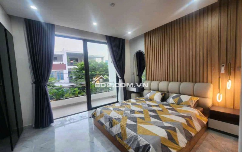 BÁN NHÀ SIÊU ĐẸP ĐƯỜNG THANH LƯƠNG HOÀ XUÂN 100MV 3 TẦNG 4 PHÒNG NGỦ 4 WC.ĐƯỜNG 7,5M LỀ 4 MÉT NHỈNH 9 TỶ