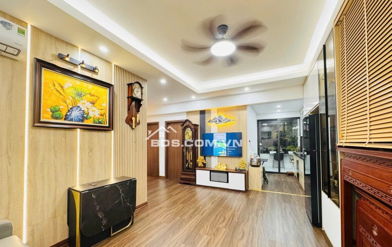  Căn hộ 3 phòng ngủ – 2 WC – Nội thât sang xịn mịn,Bán Đảo Linh Đàm