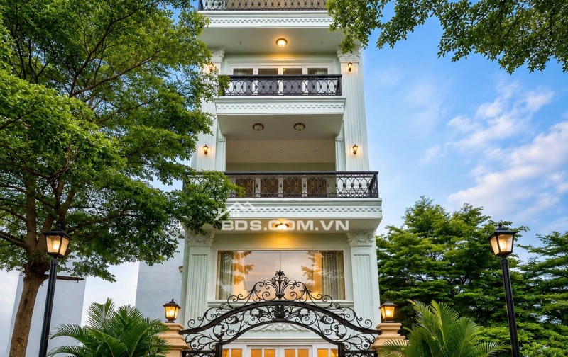  SIÊU PHẨM NGAY ĐẠI HỌC RMIT – CHỈ 8 TỶ XX 