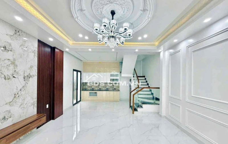 SIÊU PHẨM THIÊN LÔI  NHÀ MỚI XÂY ĐỌC LẬP 3 MẶT THOÁNG, CẠNH CHỢ ĐÔN BUÔN BÂN SẦM UẤT, NHÀ NỞ HẬU RẤT ĐẸP