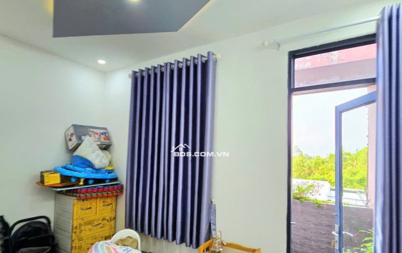 NHÀ PHỐ 53M2, 3 TẦNG, HOÀN CÔNG ĐỦ, ĐƯỜNG Ô TÔ, GẦN CHỢ LONG TRƯỜNG.