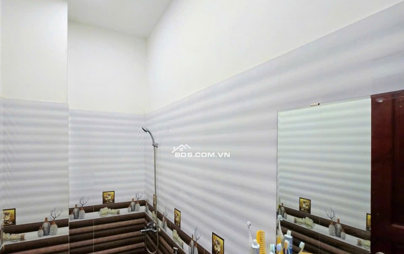 NHÀ PHỐ 53M2, 3 TẦNG, HOÀN CÔNG ĐỦ, ĐƯỜNG Ô TÔ, GẦN CHỢ LONG TRƯỜNG.