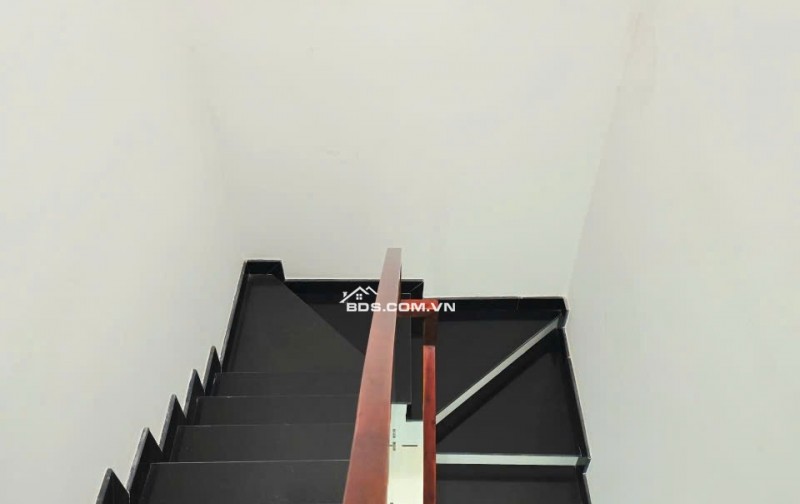 NHÀ PHỐ 53M2, 3 TẦNG, HOÀN CÔNG ĐỦ, ĐƯỜNG Ô TÔ, GẦN CHỢ LONG TRƯỜNG.
