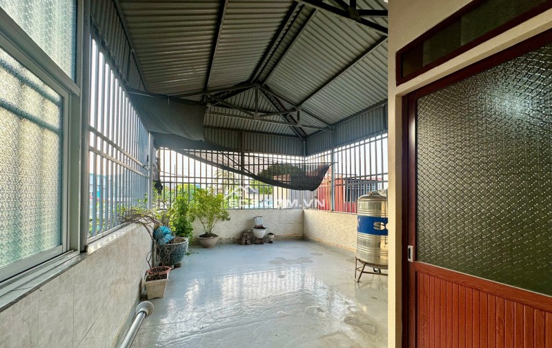 Bán nhà riêng tại 18/133 Chùa Hàng, 4,35 tỷ, 50m2, 3PN, 2WC, hướng Tây