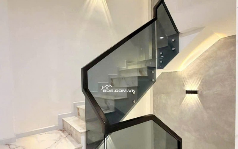 CẦN BÁN NHÀ XÂY MỚI CAO CẤP – HẺM XE HƠI BẠCH ĐẰNG, PHƯỜNG BÌNH THẠNH. LH:0909964978.