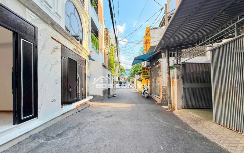 CẦN BÁN NHÀ XÂY MỚI CAO CẤP – HẺM XE HƠI BẠCH ĐẰNG, PHƯỜNG BÌNH THẠNH. LH:0909964978.