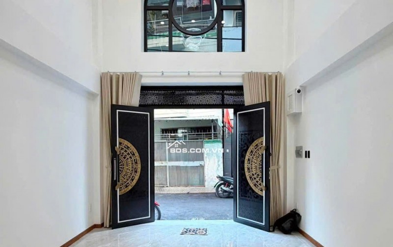 CẦN BÁN NHÀ XÂY MỚI CAO CẤP – HẺM XE HƠI BẠCH ĐẰNG, PHƯỜNG BÌNH THẠNH. LH:0909964978.